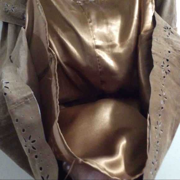 Select suede skirt with matching belt - Picture 8 of 13